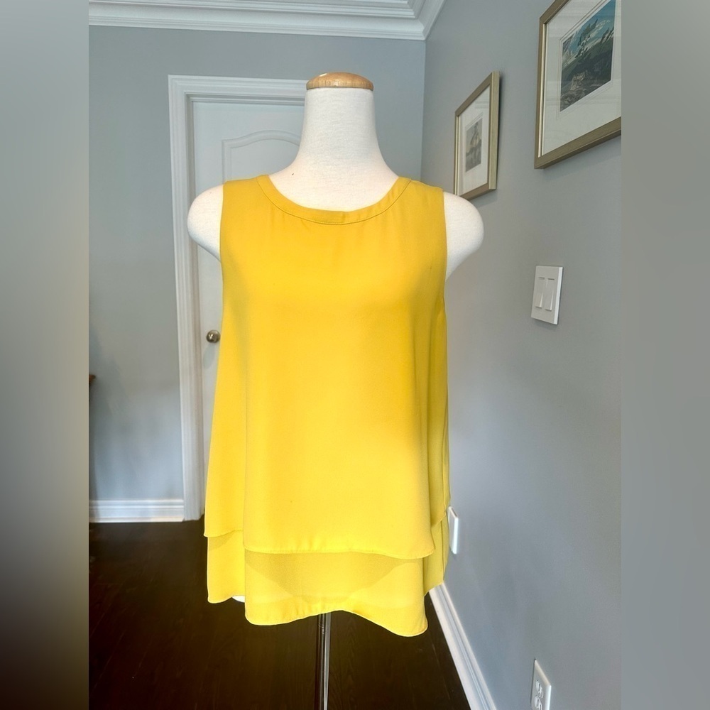 Melanie Lyne layered sleeveless blouse in yellow